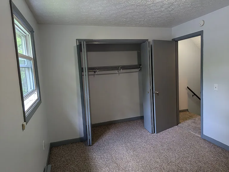 669 Highland Ave — Photo 11