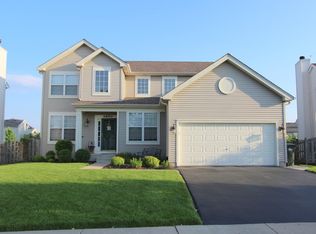 4890 Thistle Ln, Lake In The Hills, IL 60156