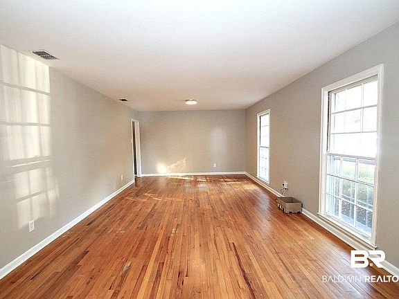 5th image of 119 Pineridge Rd