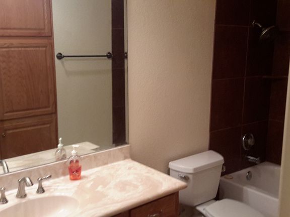 3rd image of 1661 Bayview Heights Dr Unit 23