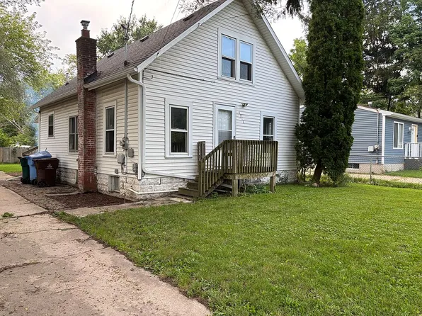 4918 Pleasant Grove Rd, Lansing, MI 48910
