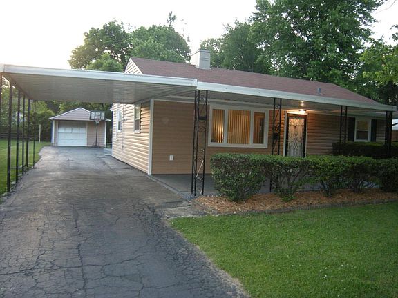 2nd image of 228 Derby Ave