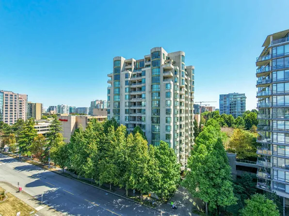 7380 Elmbridge Way #1106, Richmond, BC V6X 4A1