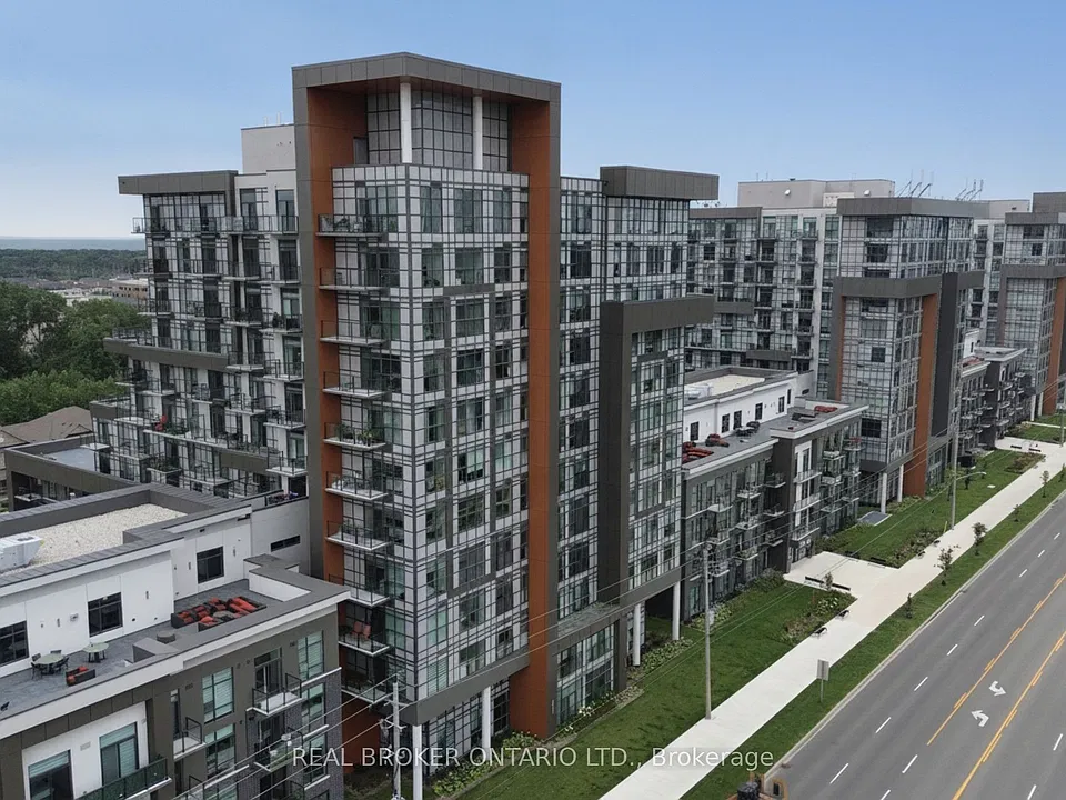 470 Dundas St E #1213