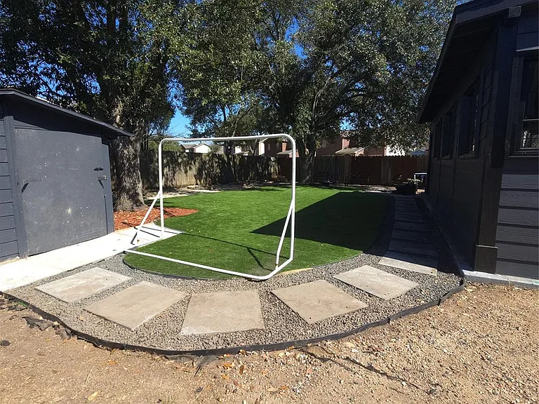 6402 Frosty Brook Dr — Photo 3