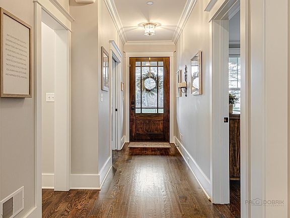 4th image of 536 McKinley Ave