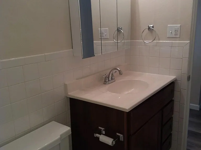 301 W Illinois St — Photo 14