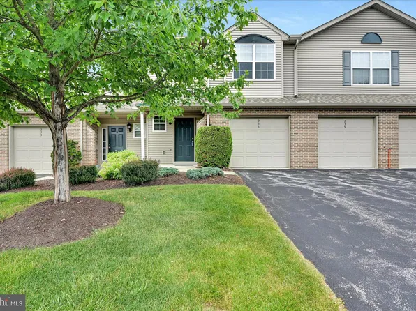 235 Thrush Dr, Hummelstown, PA 17036