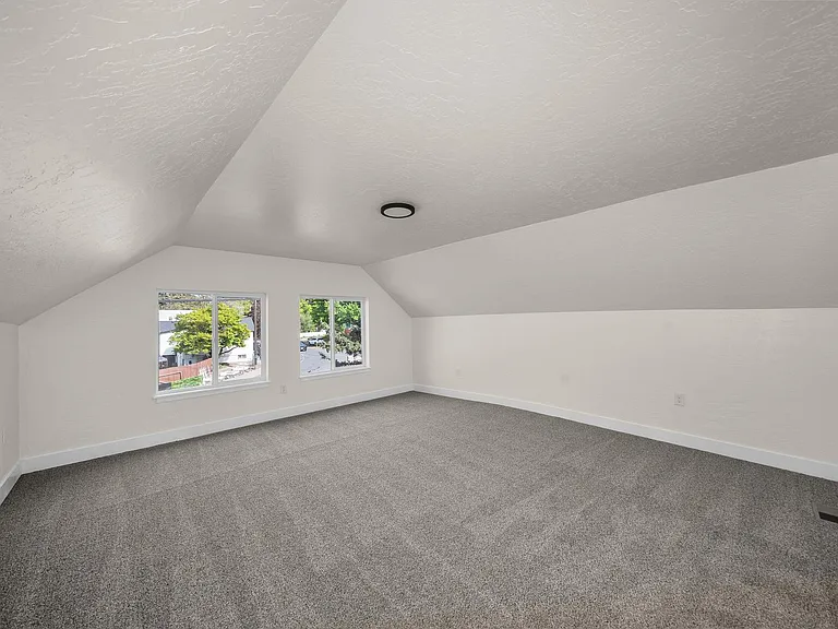 922 S Sherman St — Photo 21