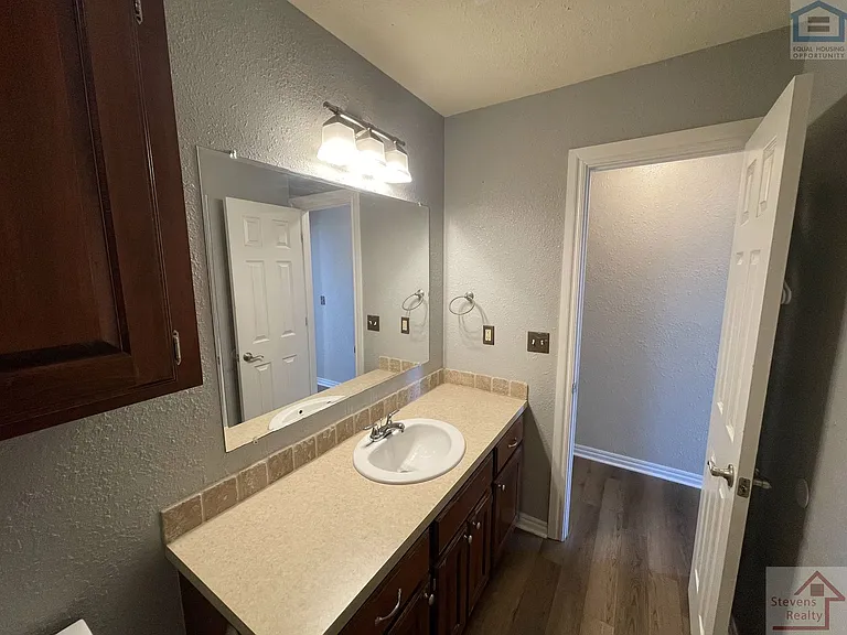 4416 SW Hickory Ln — Photo 33
