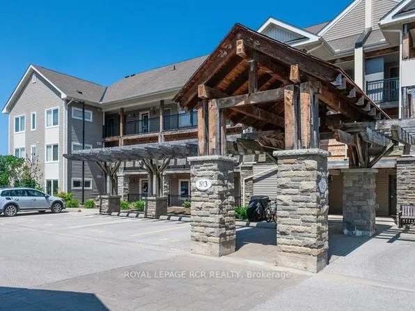 3 Brandy Lane Dr #302, Collingwood, ON L9Y 0X4