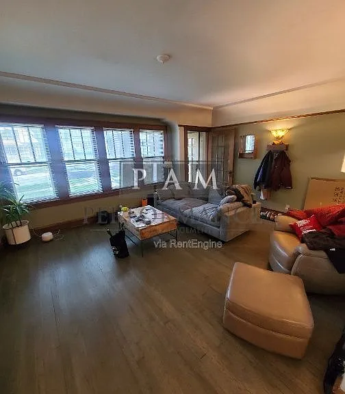 6628 W Lloyd St — Photo 2