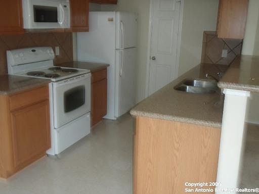 3rd image of 4131 COPANO BAY #0