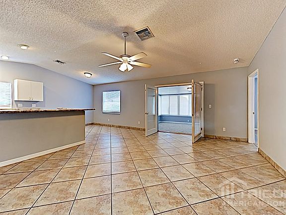 4th image of 973 Alcazar Way S