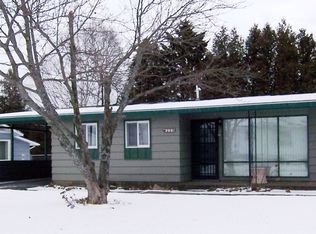 209 Elm St, Sault Sainte Marie, MI 49783