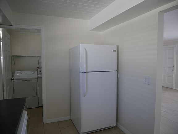 3rd image of 820 96th Ave N Unit B
