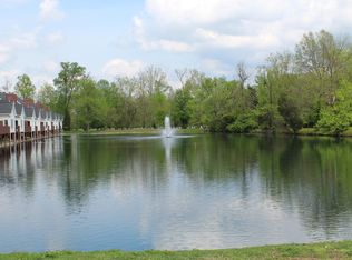 8905 Lyndon Lakes Pl, Lyndon, KY 40242
