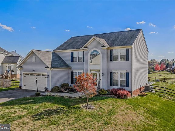 2nd image of 109 Turnberry Dr