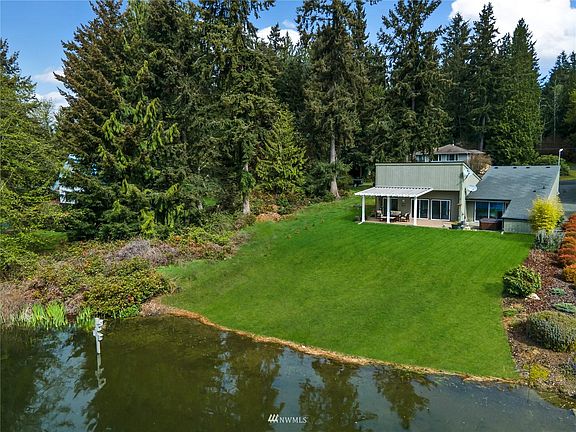 4th image of 10516 Lakeshore Dr