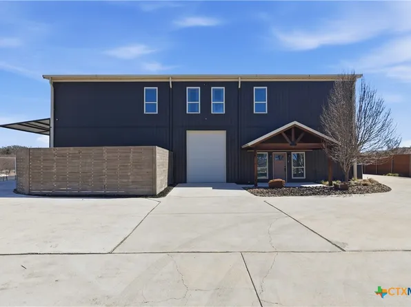 2948 Goodwin Ln, New Braunfels, TX 78130