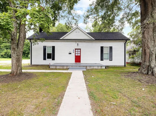 334 E Andrews Ave, Henderson, NC 27536