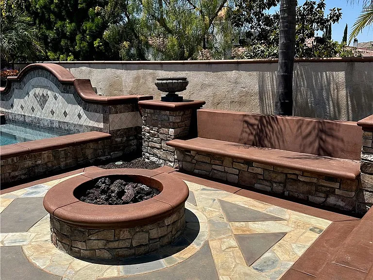 25351 Mustang Dr — Photo 38