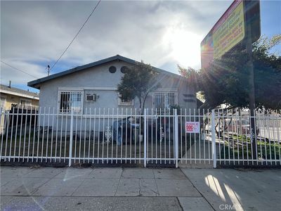 8870 S Figueroa St, Los Angeles, CA, 90003