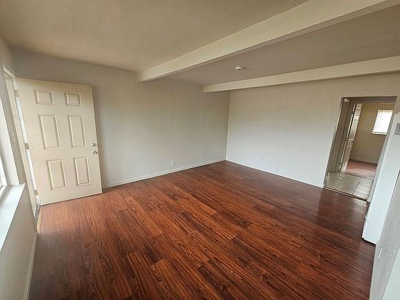 4th image of 321 S 26th St #0