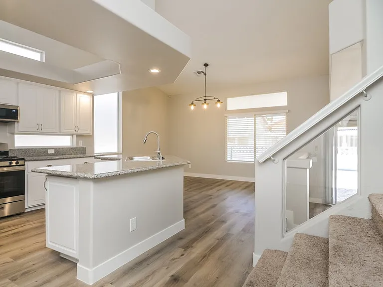 9854 Silver Chaps Ct — Photo 10