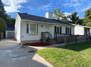 2115 Riverside Ct, Lansing, MI 48906