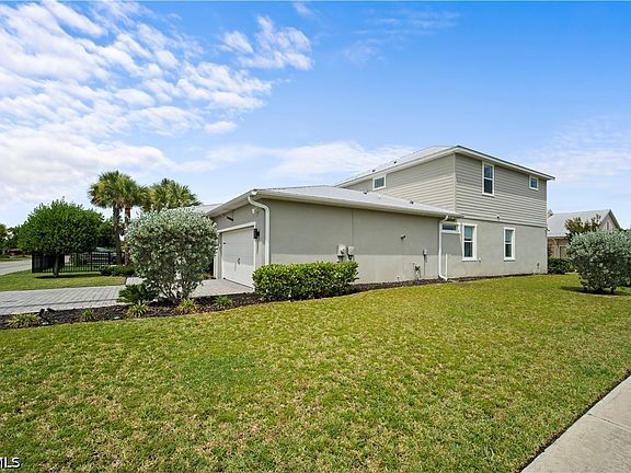 4th image of 42226 Lake Timber Dr