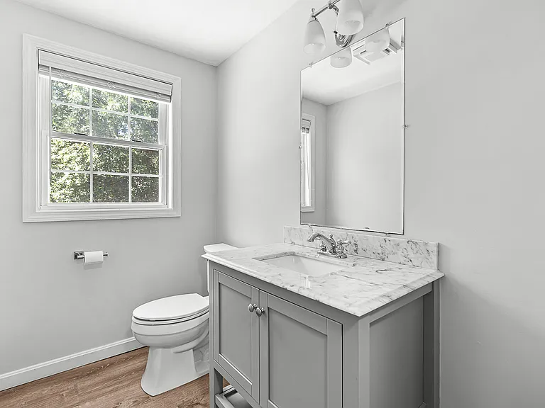 38 Idora Ave — Photo 18