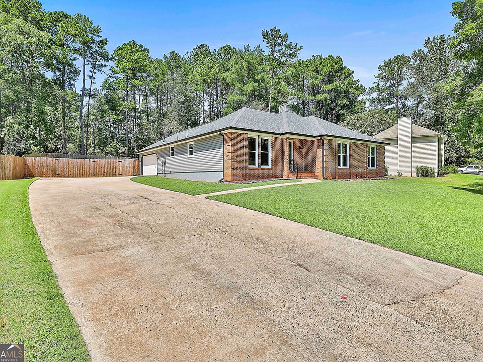 1st image of 206 Sandown Dr