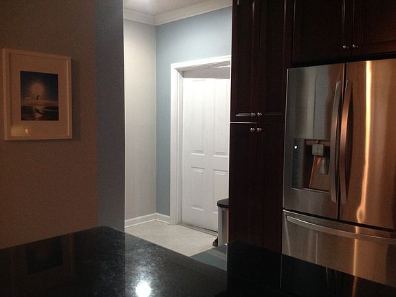 5th image of 3029 N Roosevelt Blvd APT 19