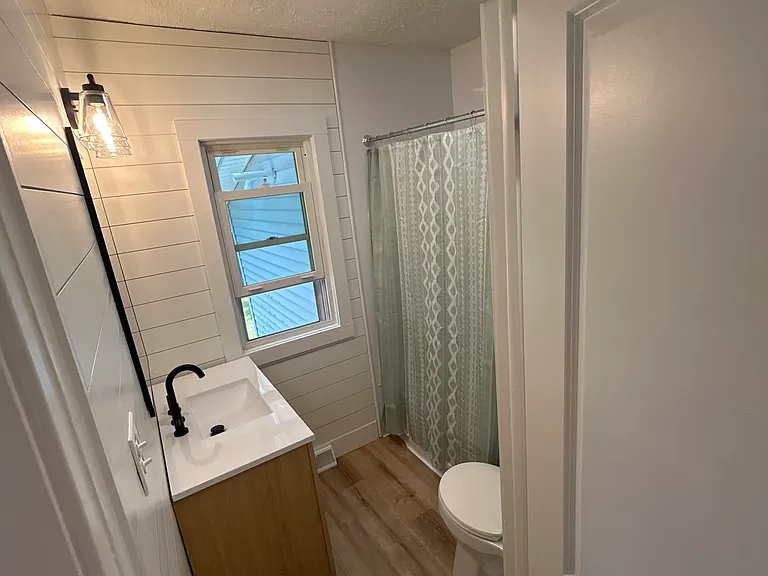 1317 Beech St — Photo 4