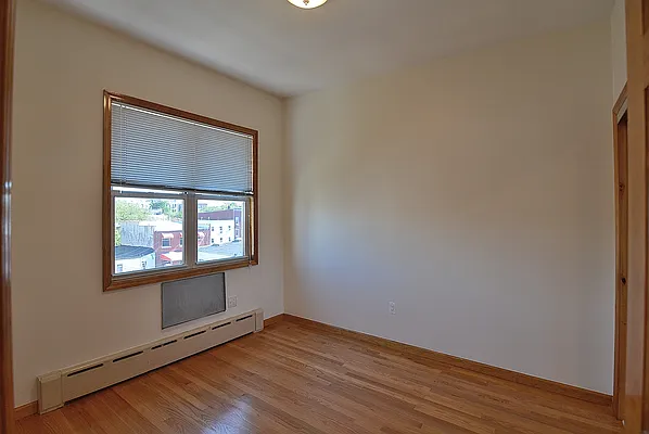 Rented by Hagstrom Management Inc | media 14