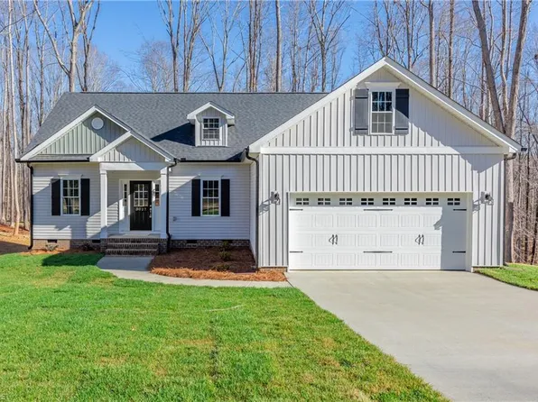 3027 Wesley Farm Ln, Sophia, NC 27350