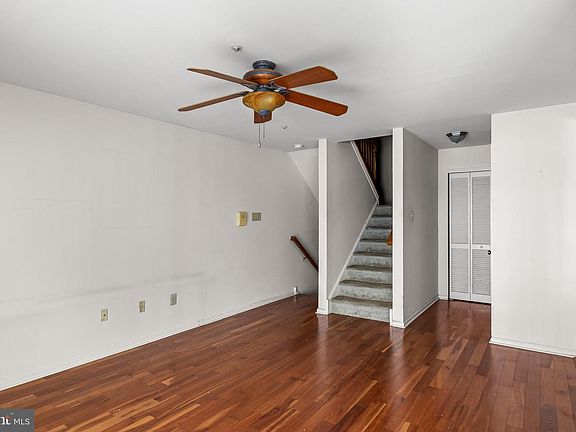 5th image of 5801 Riverfront Dr