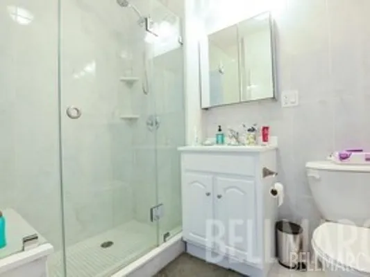 Rented by Bellmarc Realty | media 20