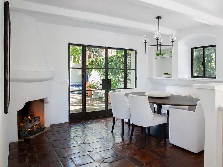 779 Ayala Ln — Photo 30