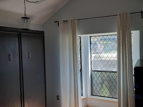 4th image of 1337 Barclay Dr #1337