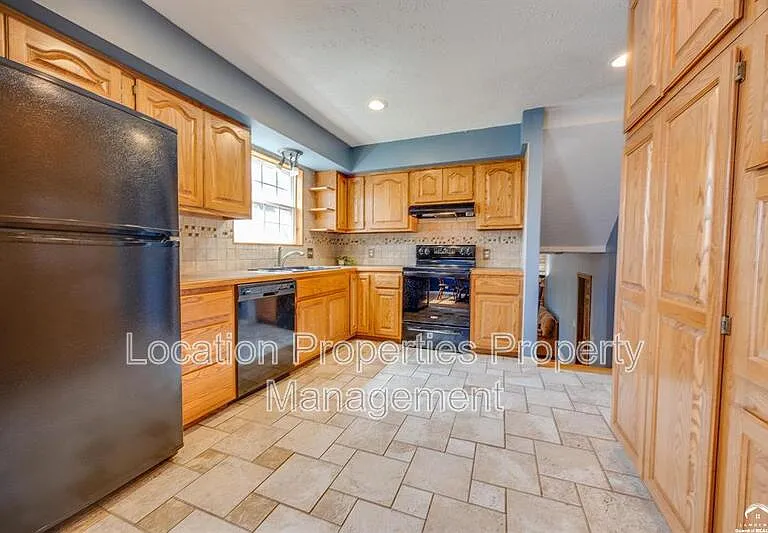 3421 W 10th Pl — Photo 10