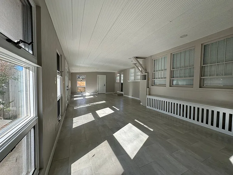 1523 W Broadway Ave — Photo 13