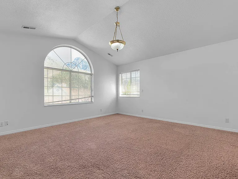 840 S East Mountain Cir — Photo 24