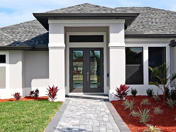 3rd image of 2611 SW 15th Place Cpe