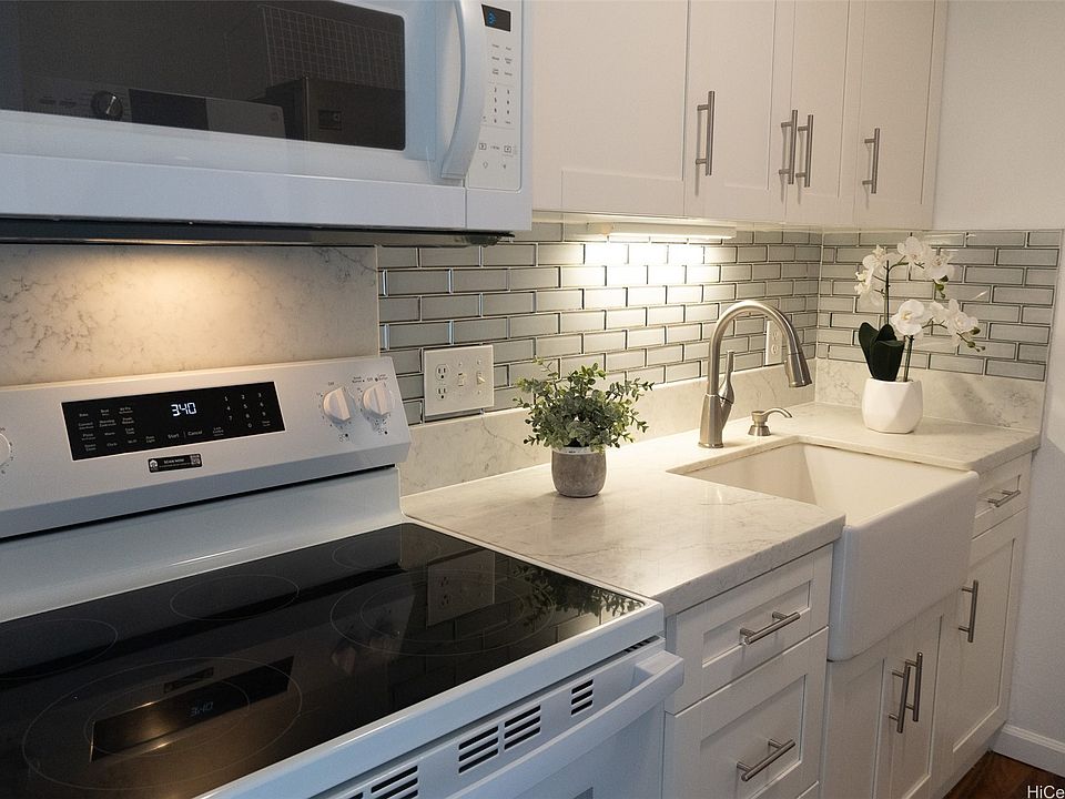 1st image of 2121 Algaroba St APT 707