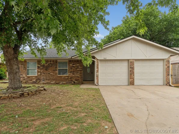 967 Heritage Mansion, Yukon, OK 73099