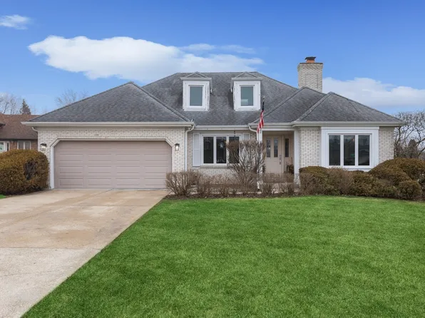 8300 Chelsea Ln, Willow Springs, IL 60480