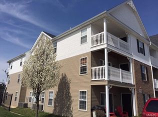 1222 Saravalle Dr, Saint Peters, MO 63376