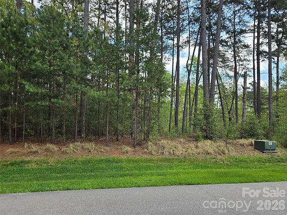5th image of 137 Heron Bay Dr #1-B